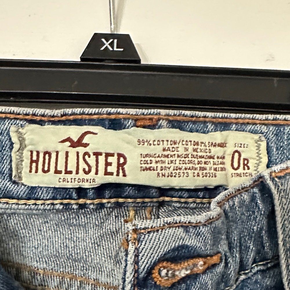 Hollister Low Rise Blue Skinny Jeans - Picture 2 of 4